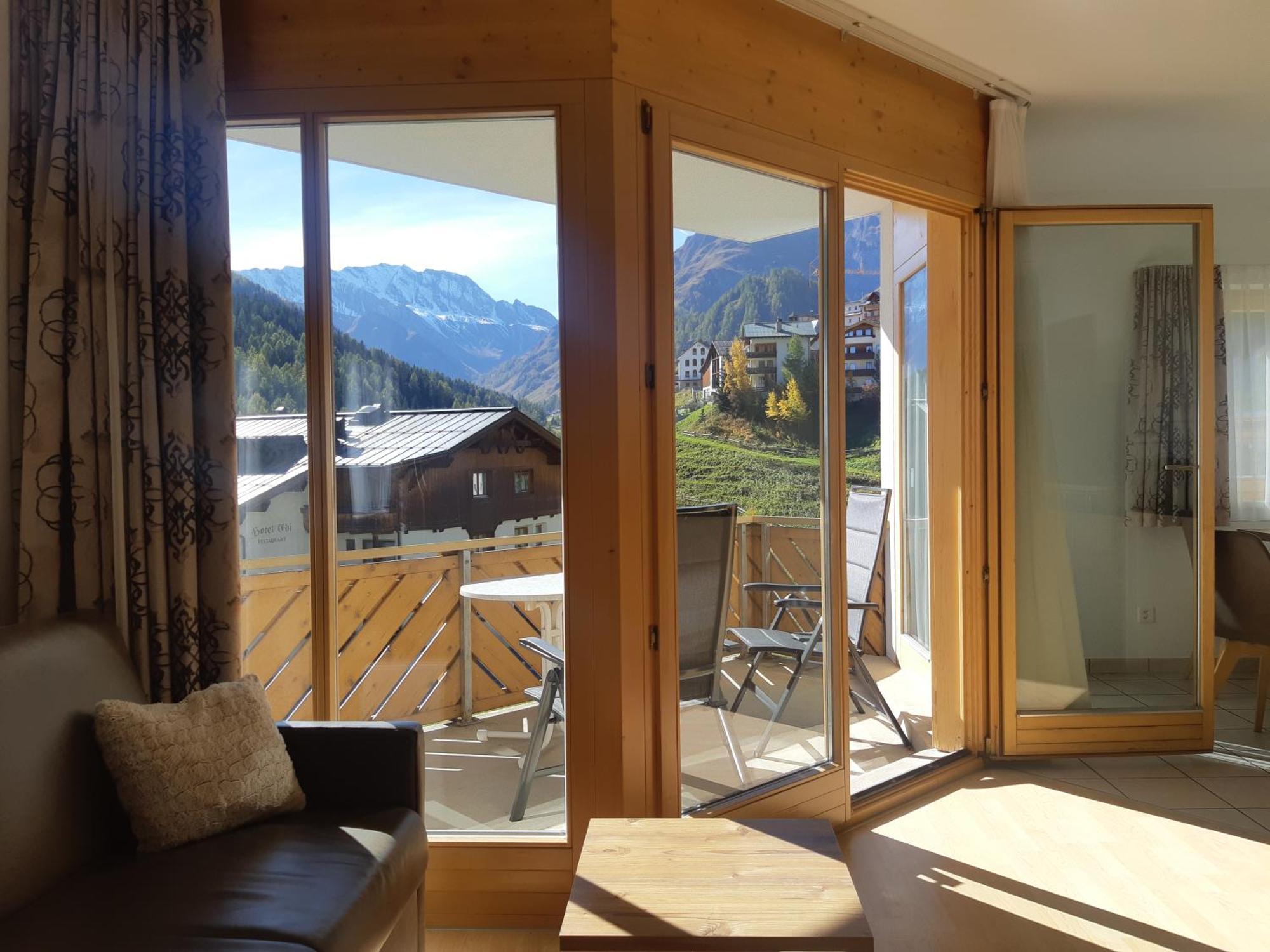 سامنون Appartements Garni Alpin Live الغرفة الصورة