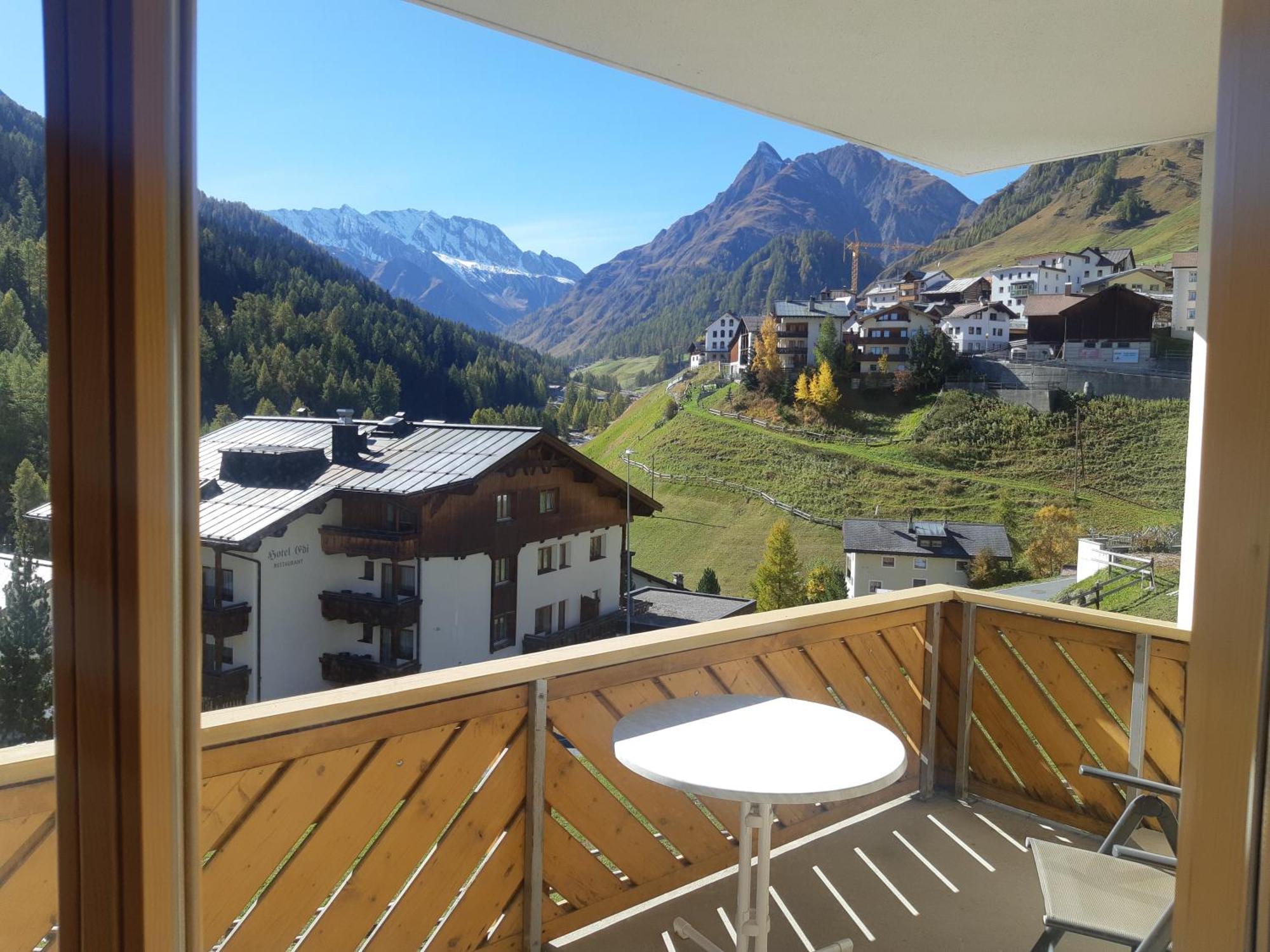 سامنون Appartements Garni Alpin Live الغرفة الصورة