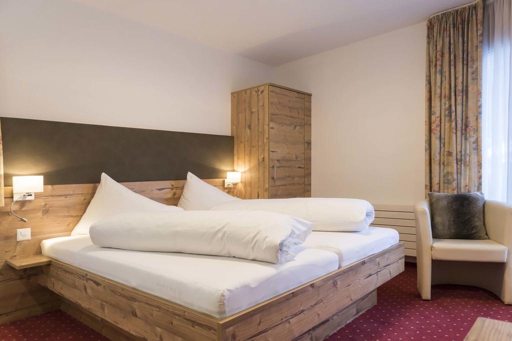 سامنون Appartements Garni Alpin Live المظهر الخارجي الصورة