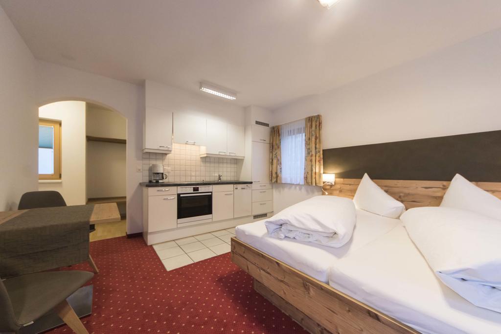 سامنون Appartements Garni Alpin Live المظهر الخارجي الصورة